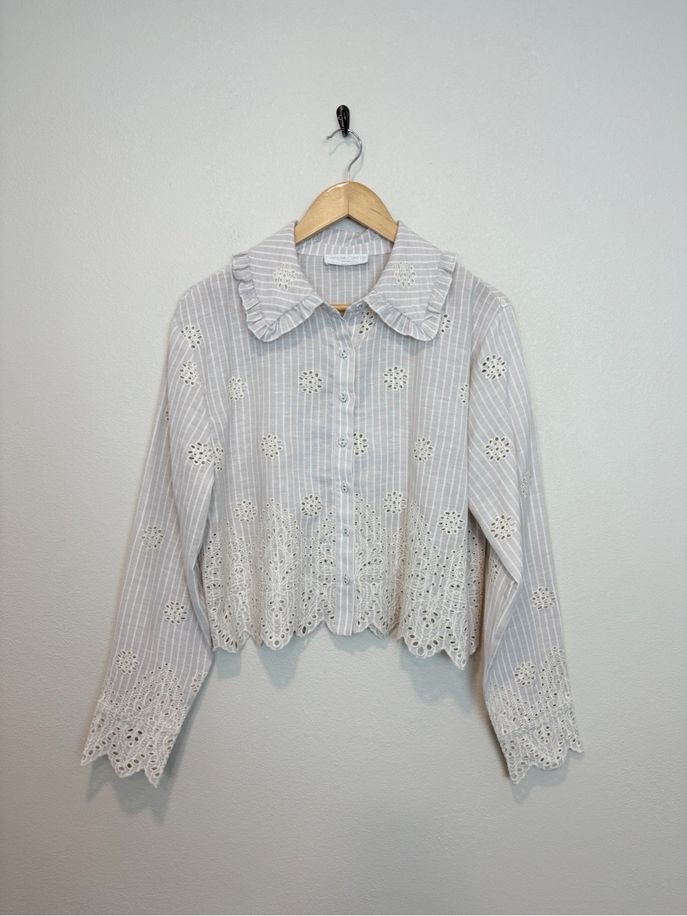 Caroline Constas Cream Eyelet Striped Cropped Scalloped Edge Shirt Top Large